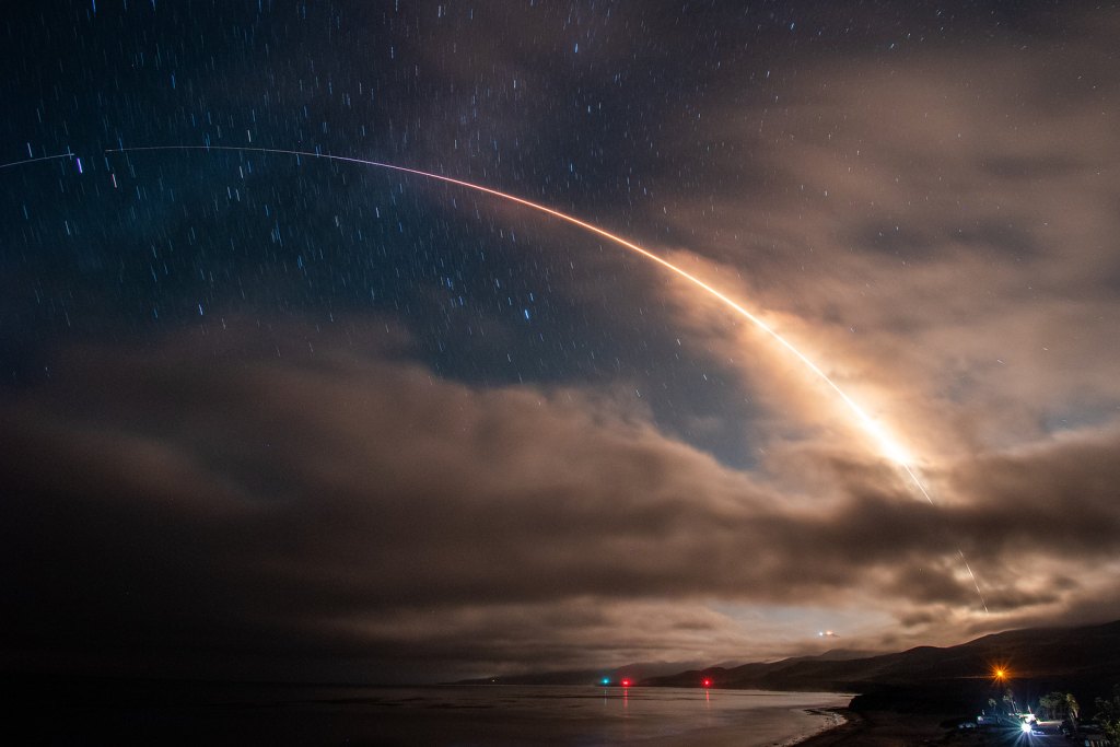 Firefly ρίχνει πυραύλους, δορυφόρους για το Golden Dome