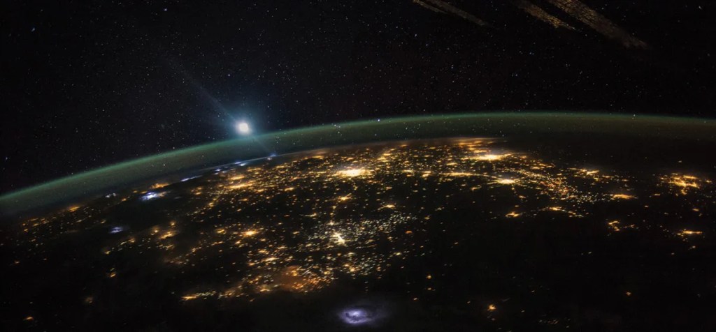 Το λογιστικό φύλλο πίσω από το αυτοκόλλητο σοκ του Golden Dome