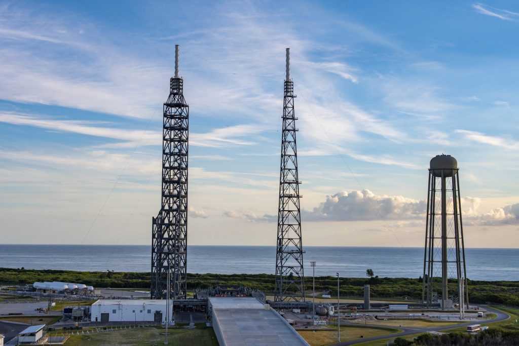 Η Blue Origin κερδίζει σύμβαση ύψους 78,2 εκατομμυρίων δολαρίων για την επέκταση της υποδομής επεξεργασίας δορυφόρων στο Ακρωτήριο Κανάβεραλ